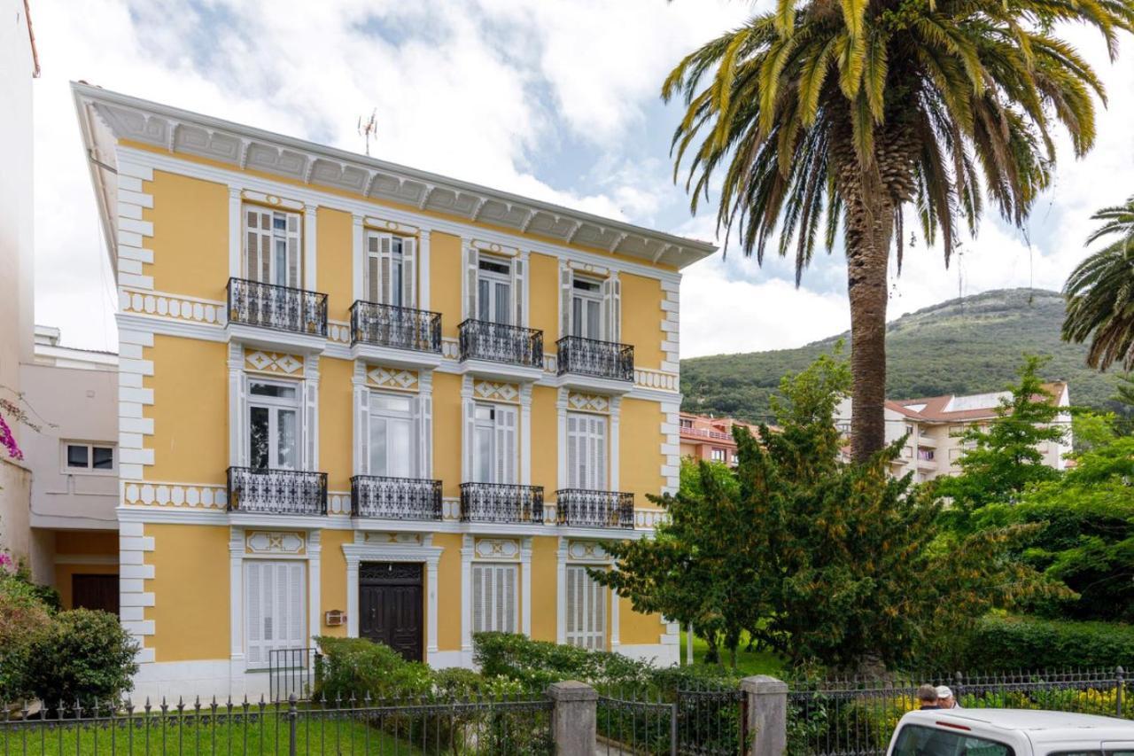 Apartamentos Casa Carre 1893 Santoña Buitenkant foto