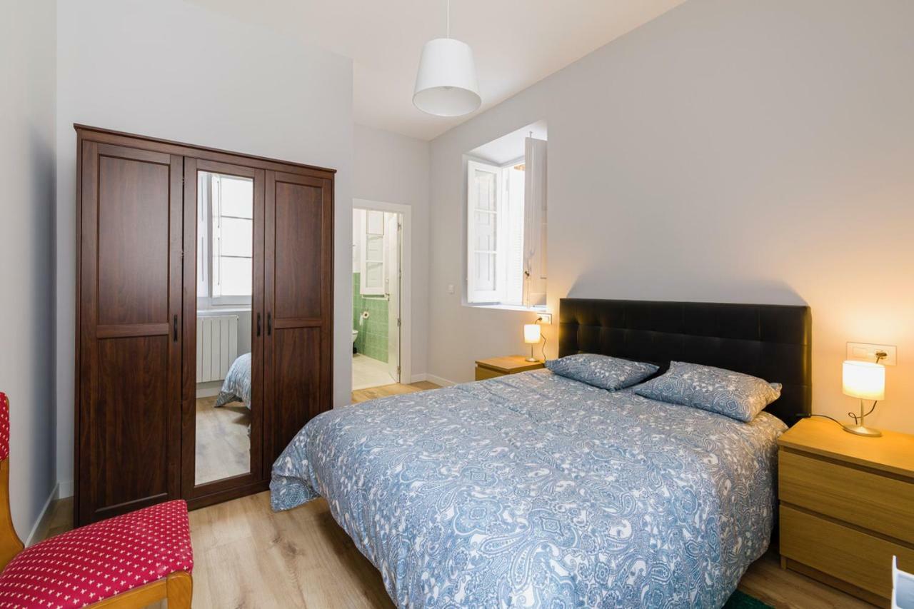 Apartamentos Casa Carre 1893 Santoña Buitenkant foto